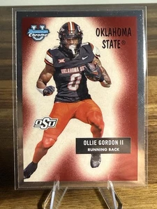 2024 Bowman University Chrome - 1955 Bowman Football Ollie Gordon II #55B-3 (RC) - Bild 1 von 2