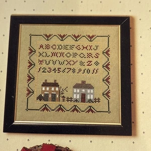 Yuletide Samplings Cross Stitch Booklet  From Theron Traditions - Picture 1 of 6