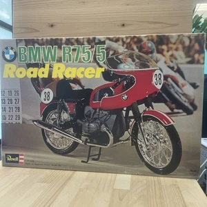 [Unassembled] Revell BMW R75/5 ROAD RACER 1/8 Scale Motorcycle Plastic el Kit - Picture 1 of 9