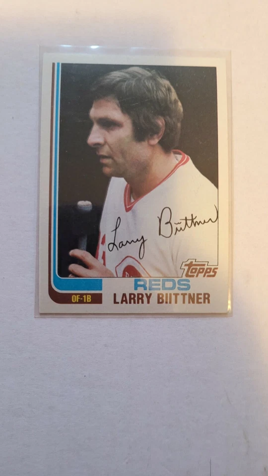 1982 TOPPS LARRY BIITTNER #159 NM - Image 1 of 1