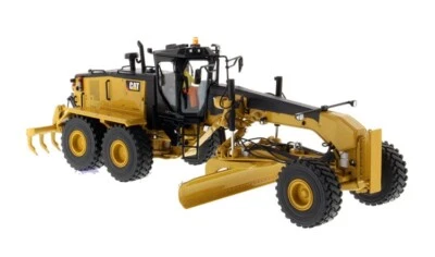 1:50 DM 16M3 Motor Grader Construction Vehicles Equipment Machine Diecast Model - Image 1 of 4