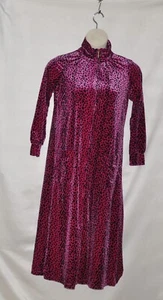 Joan Rivers Petite Length Velour Animal Print Zip Lounger Size SP Fuchsia - Picture 1 of 3
