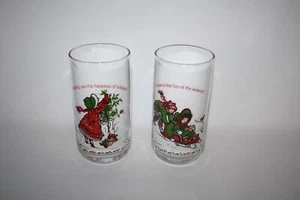 VTG Holly Hobbie Coca Cola Limited Edition Christmas Glasses Lot Of 2 EUC - Picture 1 of 2