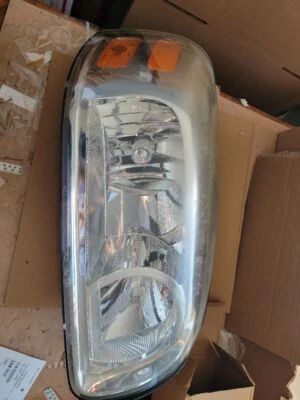 乘客右灯 SV6 适合 05-09 蒙塔纳 2084 — 第 1/4 张图片