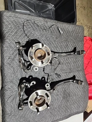 15-23 DODGE CHARGER HELLCAT FRONT SPINDLE KNUCKLE PAIR 6 PISTON BREMBO SWAP OEM - Image 1 of 4