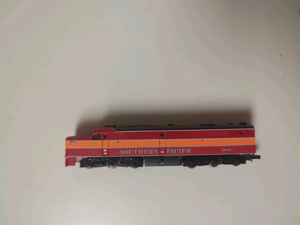 Life Like N Scale Southern Pacific PA #6009 - Image 1 of 1
