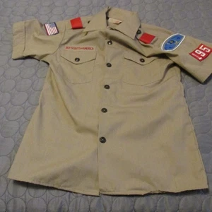 Official Boy Scout Short Sleeve Shirt. Youth Size 14 Med. Excellent Condition. - Picture 1 of 5