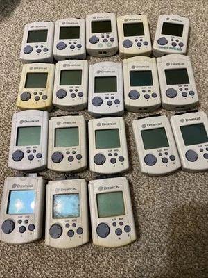 Tarjeta de memoria oficial OEM Sega Dreamcast VMU HKT-7000 blanca importación de Japón vendedor de EE. UU. Foto 1 de 2