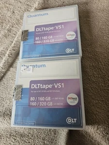 Quantum DLT VS160 Cleaning Cartridge and DLTtape VS1 80/160 GB X2 New Unopened - Afbeelding 1 van 6