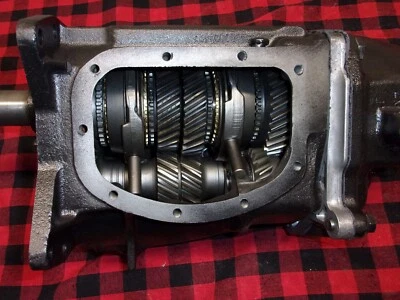 BORG WARNER FORD T10 EARLY MUSTANG 4 SP 2.74 RELACIÓN AMPLIA 10x25 GARANTÍA Foto 1 de 4