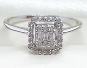 18ct Gold 0.30ct Round and Baguette Diamond Cluster halo Ring - Picture 1 of 8