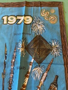 1979 Kalender Aborigines Kunst Australien Tee Geschirrtuch 28x17 Rahmen würdig Neu ohne Etikett! - Bild 1 von 8