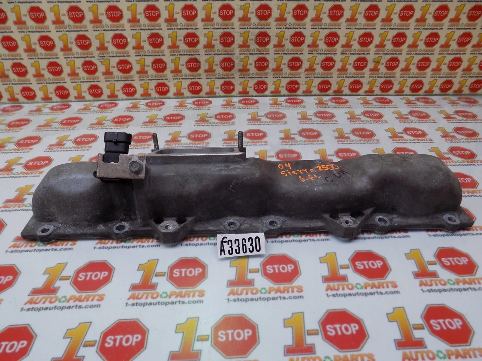 04-05 GMC SIERRA 2500 HD 6.6L LEFT ENGINE INTAKE MANIFOLD ASSEMBLY 97303646 OEM - Image 1 of 4