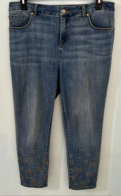 Pantalones de mezclilla bordados al tobillo Chico’s 2 (U.S. 12R) So Slimming Girlfriend Foto 1 de 4