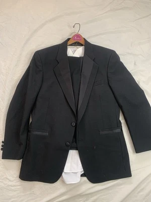 Perry Ellis Black Tuxedo with Flat Front Pants Shirt & Bow Tie 40R 34W Dry Clean - Image 1 of 4