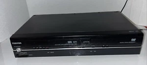 TOSHIBA SDV296KC DVD Player & HI-FI VCR Player Combo SVID / Component WORKING - Foto 1 di 7