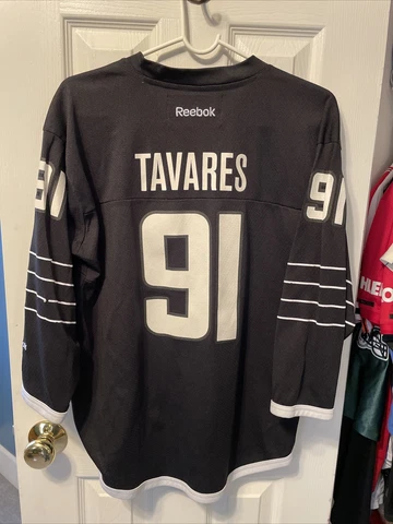 John Tavares New York islanders hockey Reebok boys black jersey size L/XL Cover