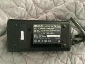 Sony AC-S10 AC Power Adapter / Battery Charger (AC-S10) Japan - Picture 1 of 2