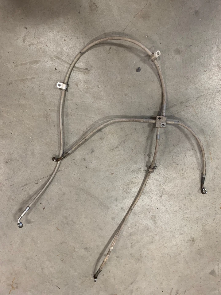 08-11 Can-Am Outlander 400, 500, 650, 800 Manguera de línea de freno delantero 705600579 * Foto 1 de 1