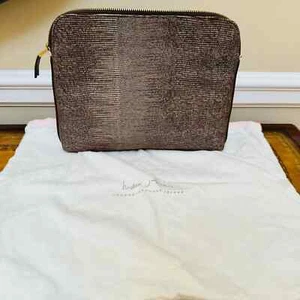 India Hicks Insider Stingray Gecko Brown Leather Clutch with Dustbag NEW - Picture 1 of 14