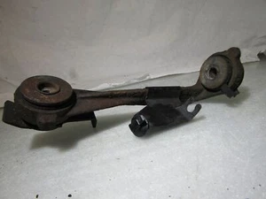 Vauxhall Vivaro Mk2 Renault Trafic right front anti roll bar mount stabilizer  - Picture 1 of 5