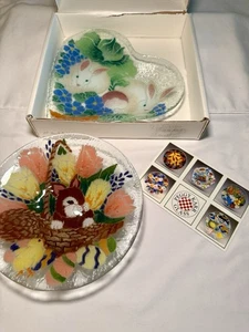 Lot 2 Peggy Karr Fused Glass 9.5" Bowl & 10” Heart Plate Easter Bunny Rabbits - Picture 1 of 16