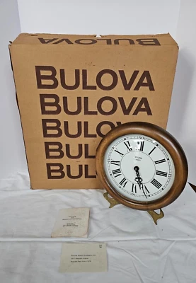 Reloj de Pared Vintage Bulova Cuarzo C3670 Retrato Madera Nuevo en Caja Foto 1 de 4