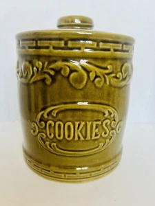 VTG  Monmouth Stoneware Pottery Cookie Jar Avocado Green 8.5 By 7 Inch MCM - Picture 1 of 11