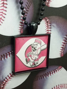 Retro Cincinnati Reds Baseball Pendant Necklace - Picture 1 of 2