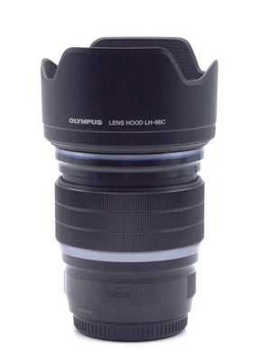 Olympus M.zuiko Digital ED 17mm F1.2 Pro Lens - Image 1 of 4