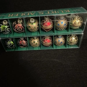Pier One 12 Christmas Ornament Place Card/ Photo Holders NEW in Box - Picture 1 of 3