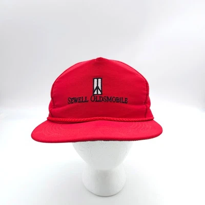 Swell Oldsmobile Automóvil Dallas Concesionario Rojo Correa Gorra Coche De Colección Foto 1 de 4