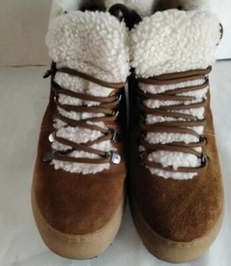 SUSMA Womens 7.5 Desert Boots Winter Burnt Orange  Suede Faux Fur Ankle EUC  - Picture 1 of 11