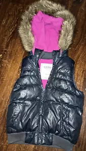 Girls Old Navy Black Fleece Lined Hood Puffer Vest Jacket Faux Fur Size 4-5 - Picture 1 of 7