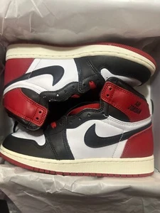 Neu - Air Jordan 1 High OG "Black Toe Reimagined" td Gr. 8c Unisex - Bild 1 von 3