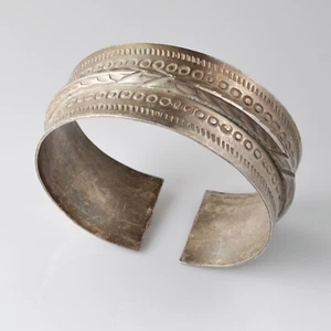 TUNISIA MAGHREB Popolazioni Berbere - Antico bracciale etnico in argento - Picture 1 of 9