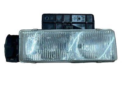 Farol de passageiros Chevy Astro destro fabricante de equipamento original 95–05 com suporte 16518494 conjunto GM - Imagem 1 de 4