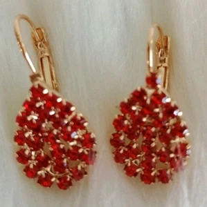 Red Rhinestone Teardrop Earrings Women's Fashion Jewelry Elegant Dressy NWT - Picture 1 of 4