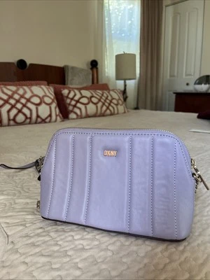 Bolso DKNU Lexington  Foto 1 de 4