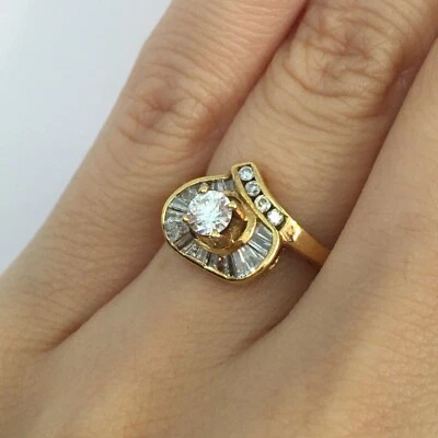 0.90 Ct Round Brilliant and Baguette Cut Diamond Engagement Ring 18k Gold F VS1 - Image 1 of 4