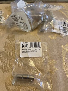 Emerson BNC female to BNC female straight adapter Model # CP-AD555 - Picture 1 of 2