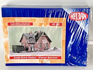 Heljan HO Scale No. 130 Small Brick Train Station - Picture 1 of 4