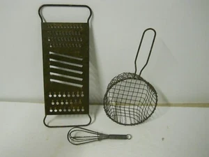 Cesta de alambre rallador de metal vintage batidor decoración de granja exhibición de arte popular estadounidense - Imagen 1 de 6