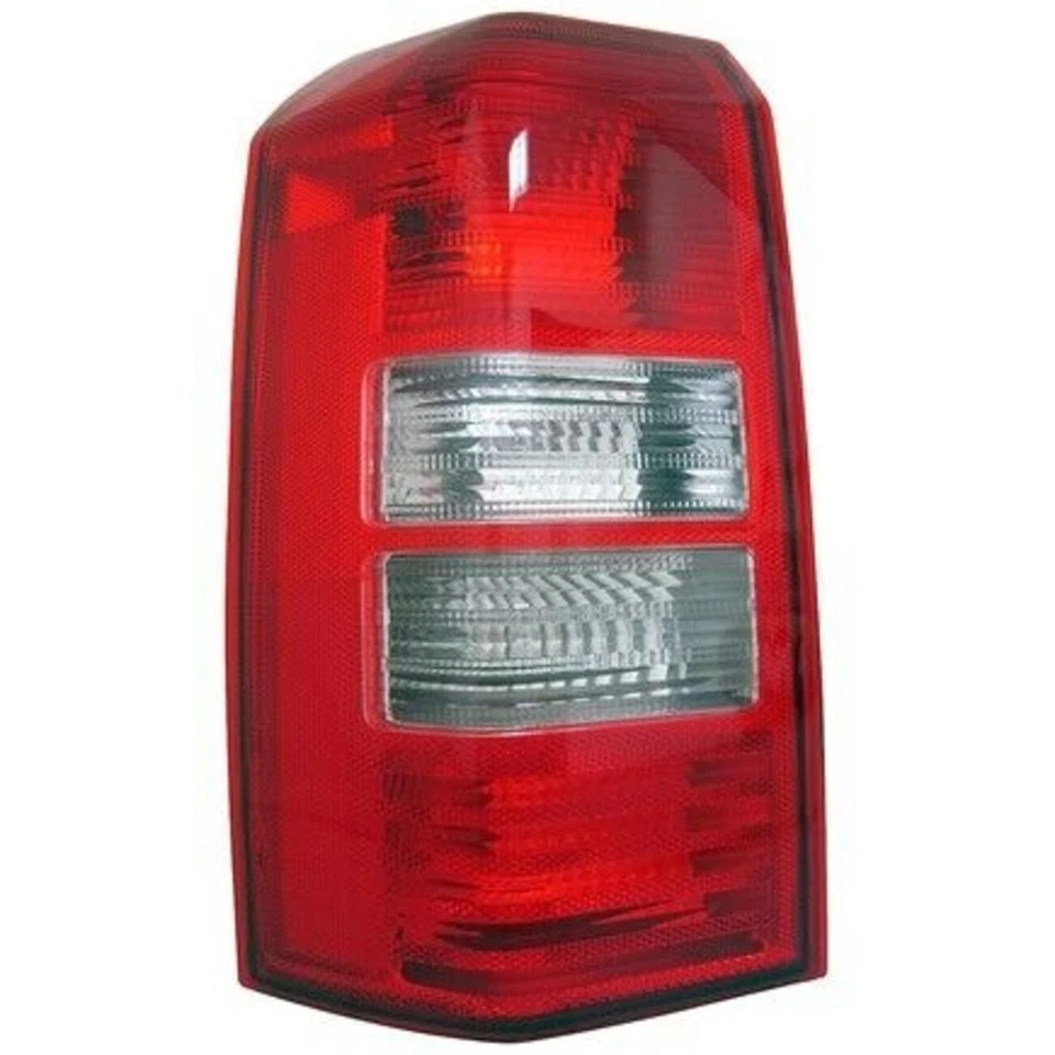Luz trasera roja halógena izquierda Dorman 1571423 para Jeep Patriot 2008-2017 Foto 1 de 1