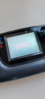 Sega Game Gear recap + display with some dead pixels - Image 1 of 4