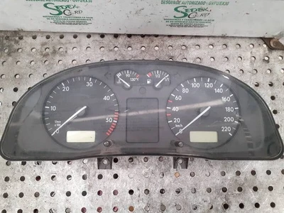 3B1919860C salpicadero para VOLKSWAGEN PASSAT BERLINA (3B2) 1998 832587 Foto 1 de 2