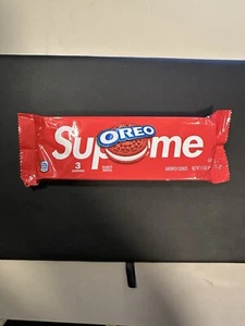 Never Opened Supreme Oreos 1 Pack 3 Cookies SS20 - Picture 1 of 4
