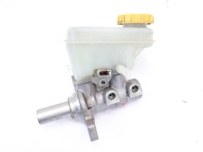 2013 2014 2015 Subaru XV Crosstrek Brake Master Cylinder MT Fluid Reservoir OEM - Image 1 of 4