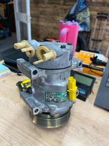 Genuine Peugeot / Citroen Air Con Compressor Berlingo Partner 9646273880 R5-10 - Picture 1 of 5