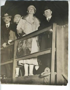 Regina Maria di Romania famosa fotografa giapponese americana Chicago Jun Fujita - Foto 1 di 2